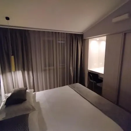 Neptun Apartman *